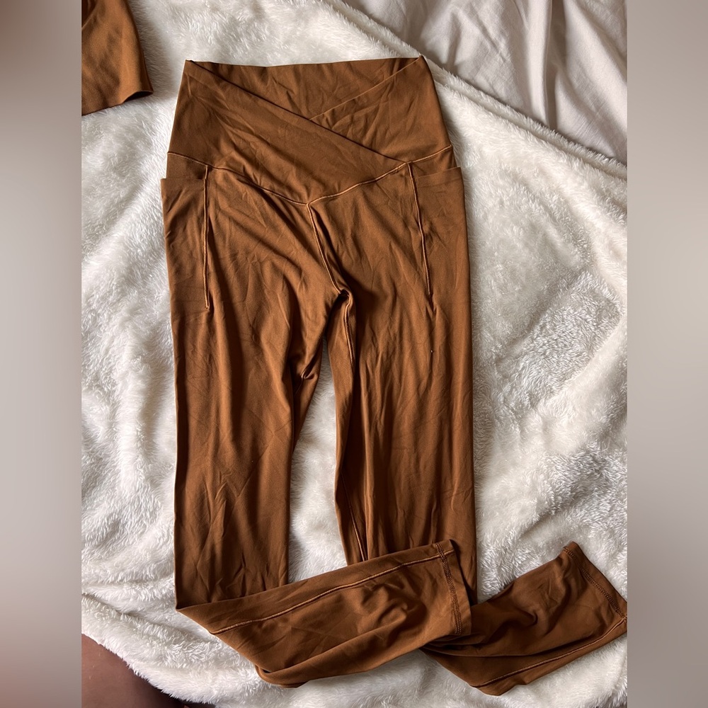 Aerie Brown Active Wear Set Top XL Bottom L long - Picture 4 of 6